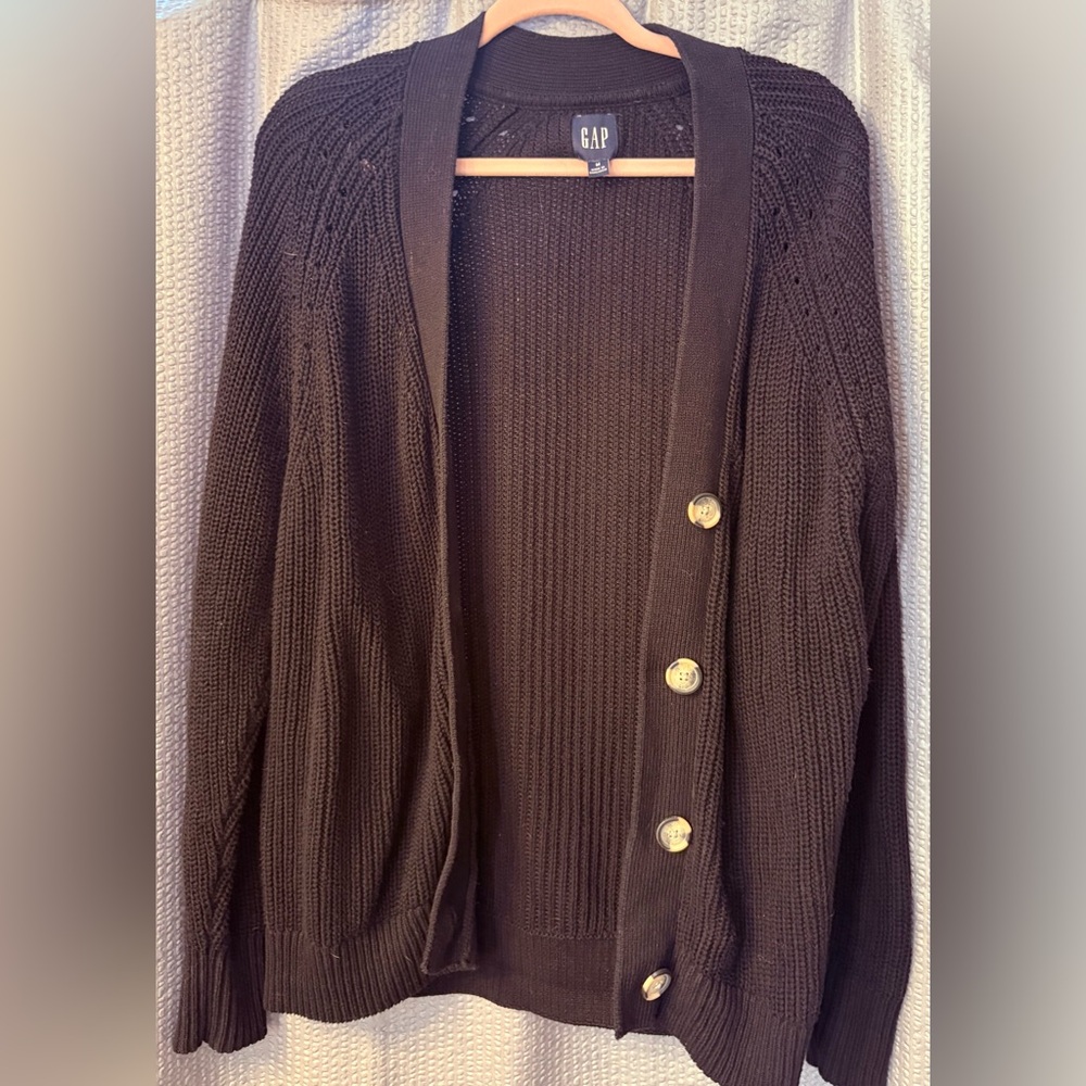 GAP Women's Button-Up Cardigan
